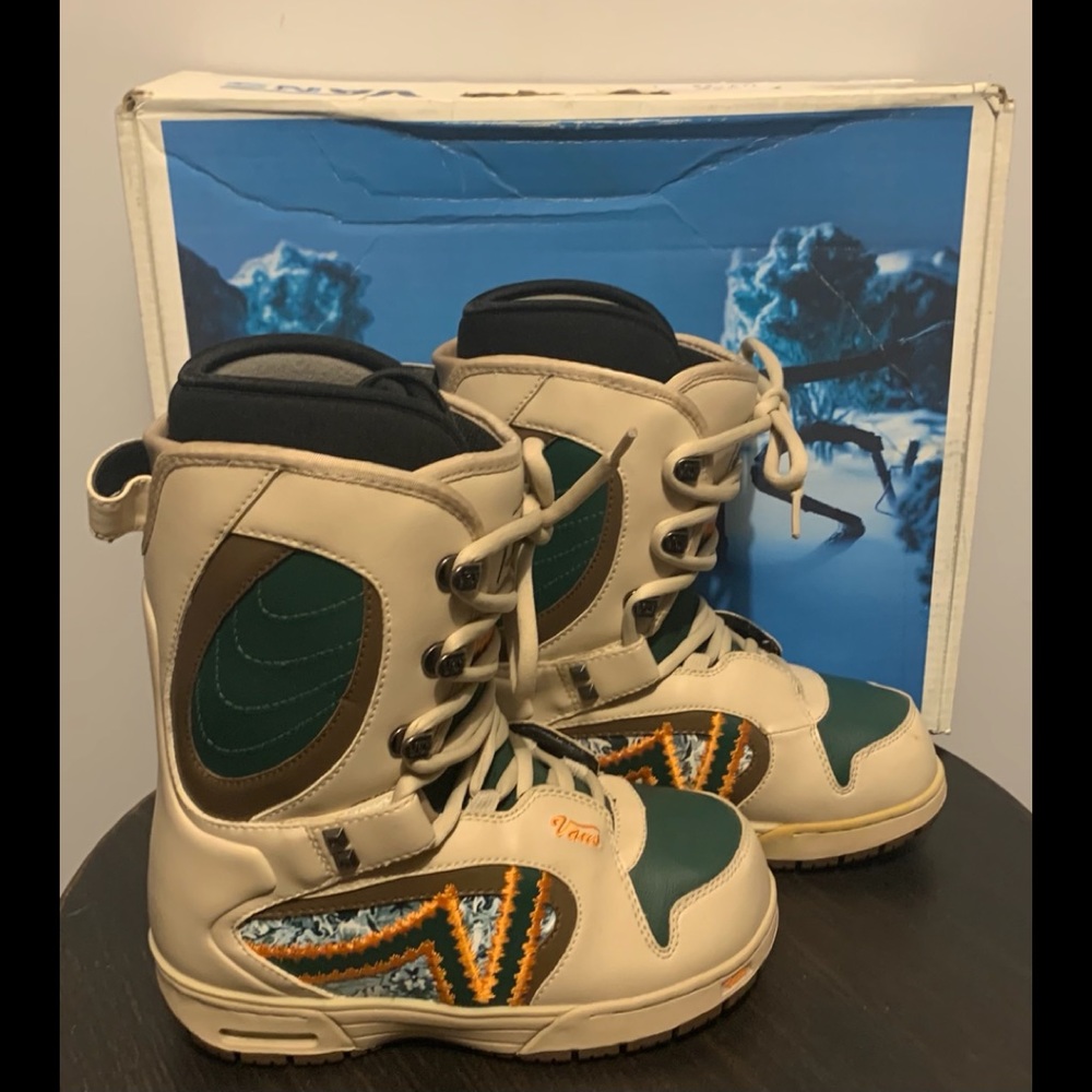 BRAND NEW VANS HI-STANDARDS WOMENS